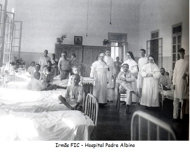 Irmãs Franciscanas da Imaculada Conceição  com doentes no Hospital Padre Albino em Catanduva - SP